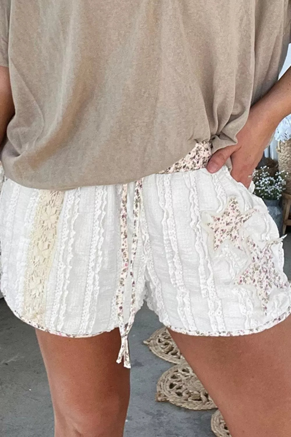 Women's shorts – product view 3