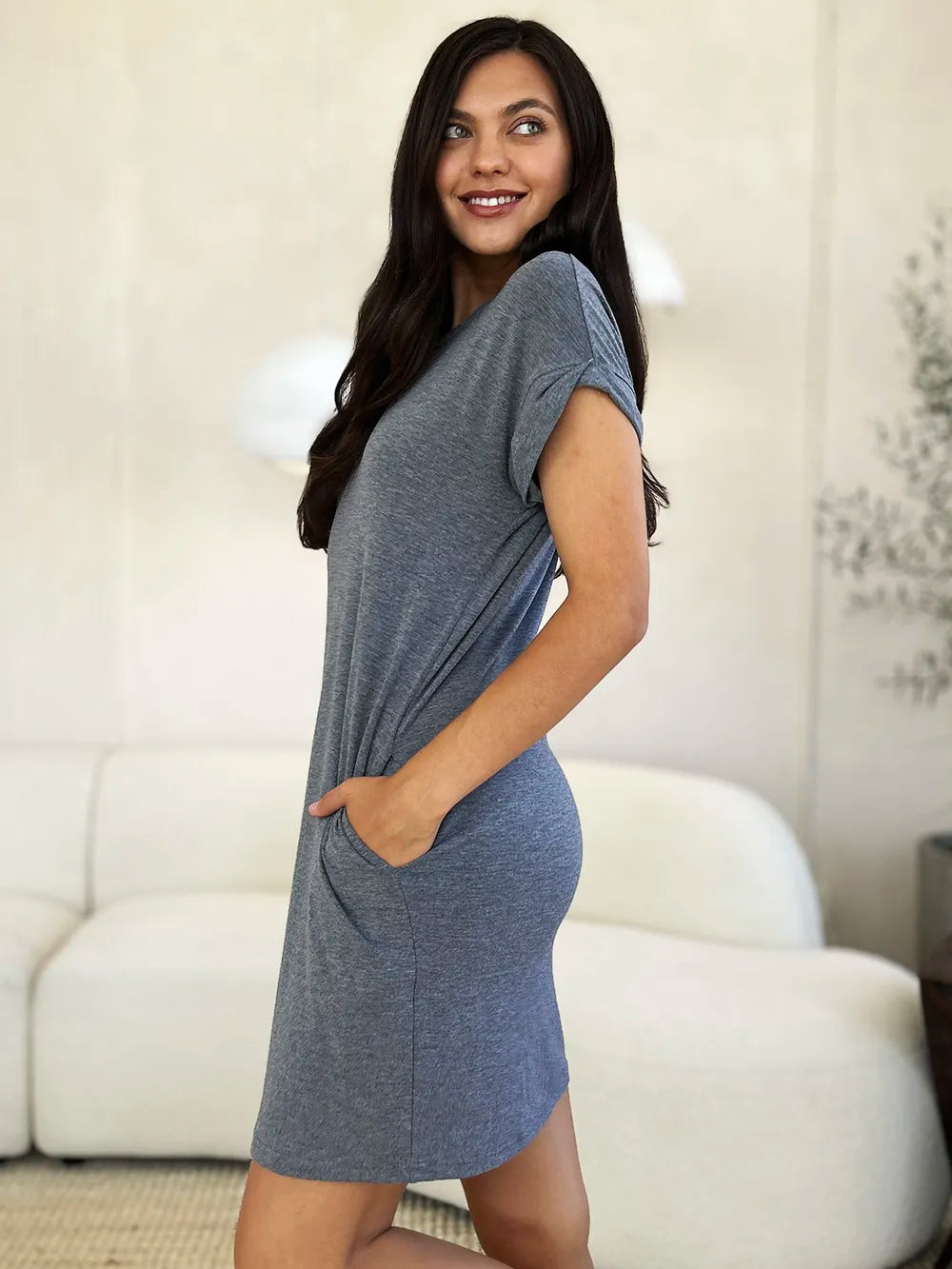 Women's apparel – product view 18