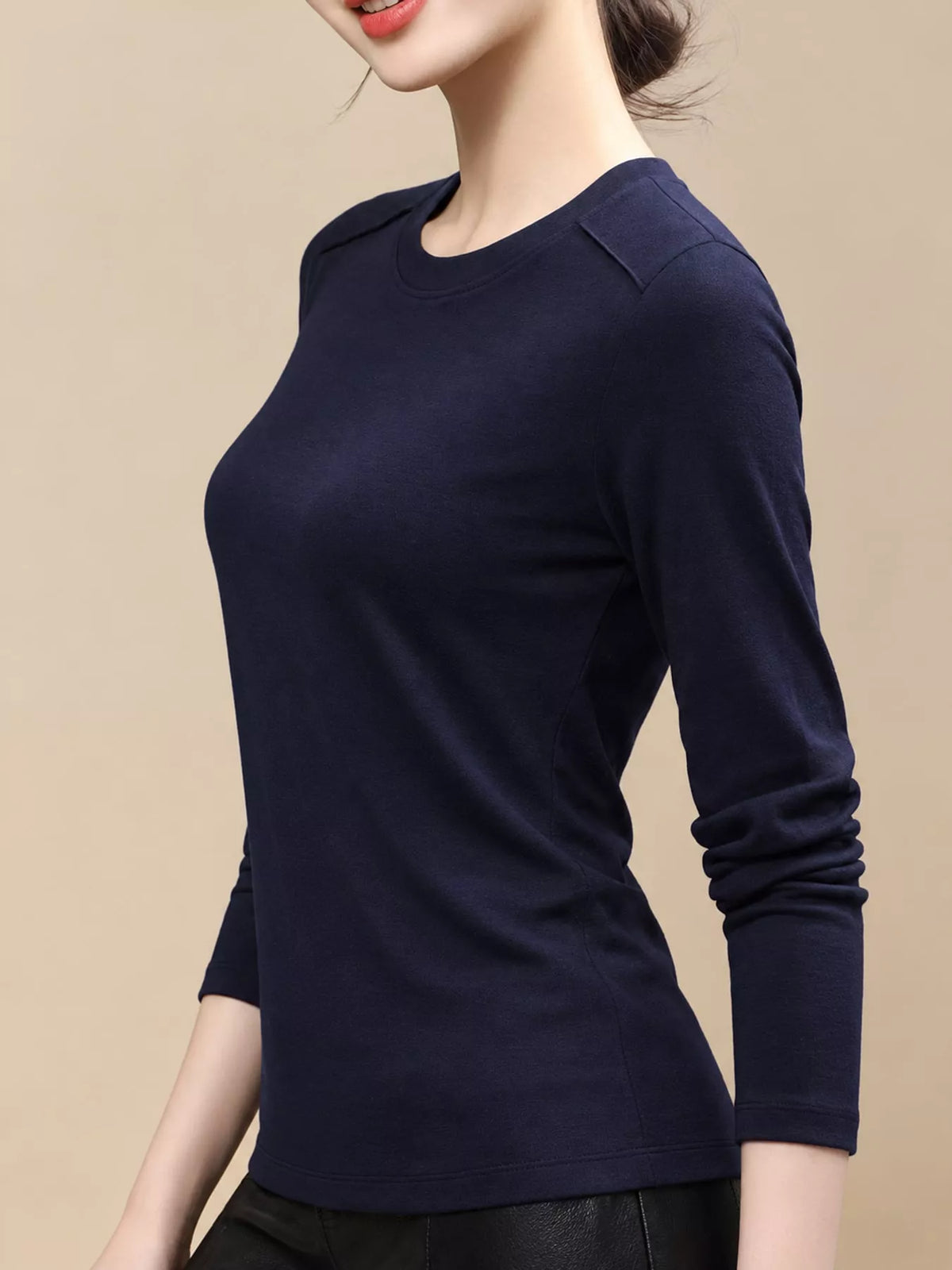 Navy solid long-sleeve crew neck t-shirt