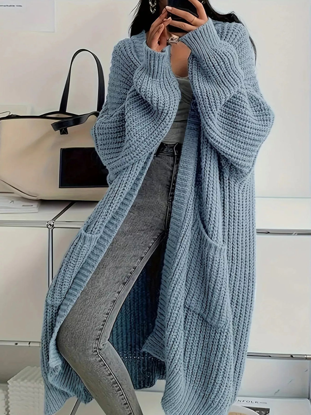 Longline knit cardigan, light blue front
