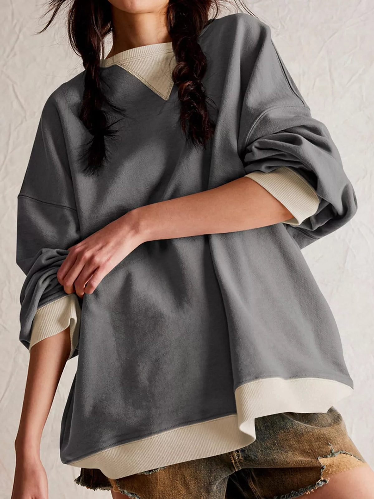 Gray dropped shoulder long sleeve sweatshirt