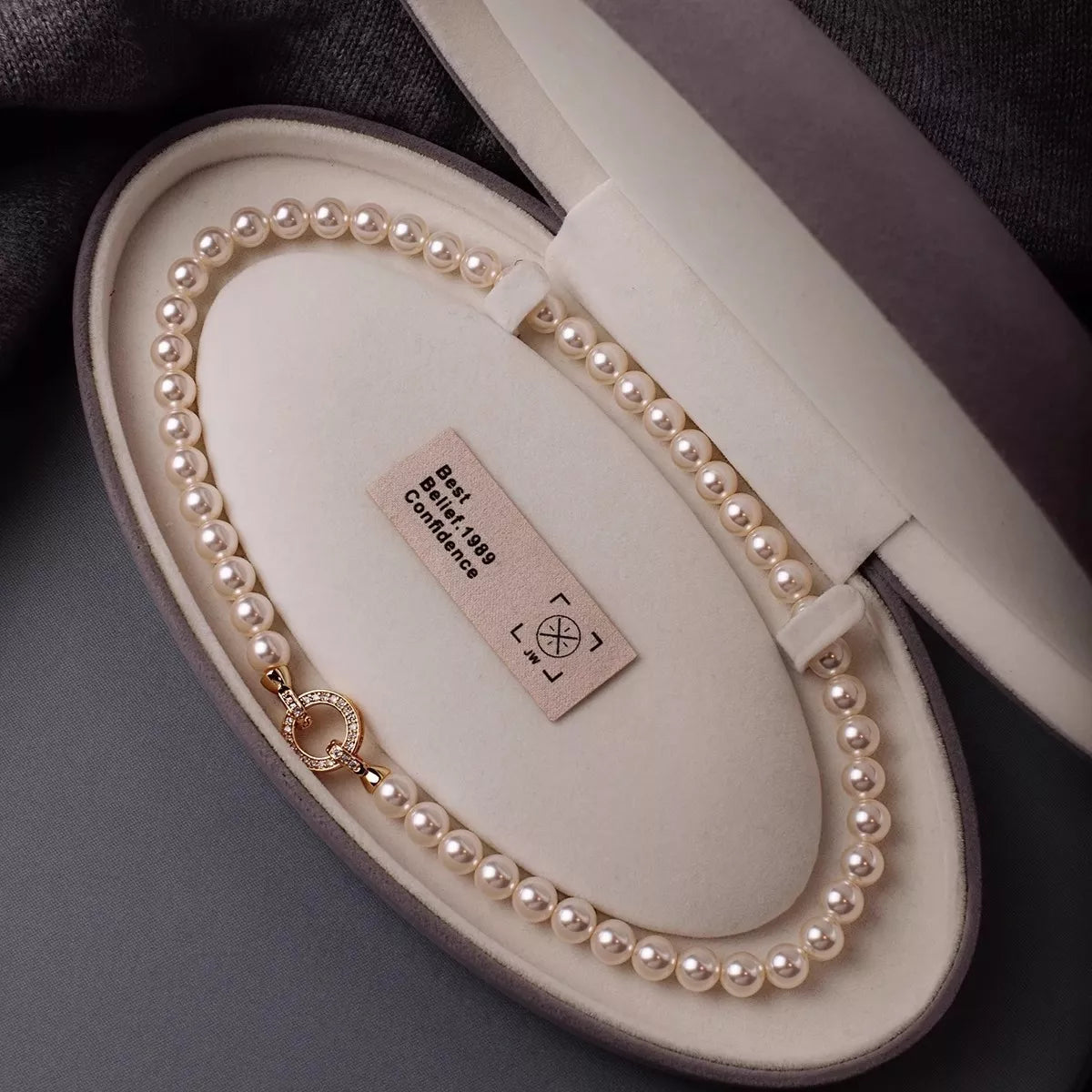 Trendsi Pearl Necklace with Interlocking Clasp -