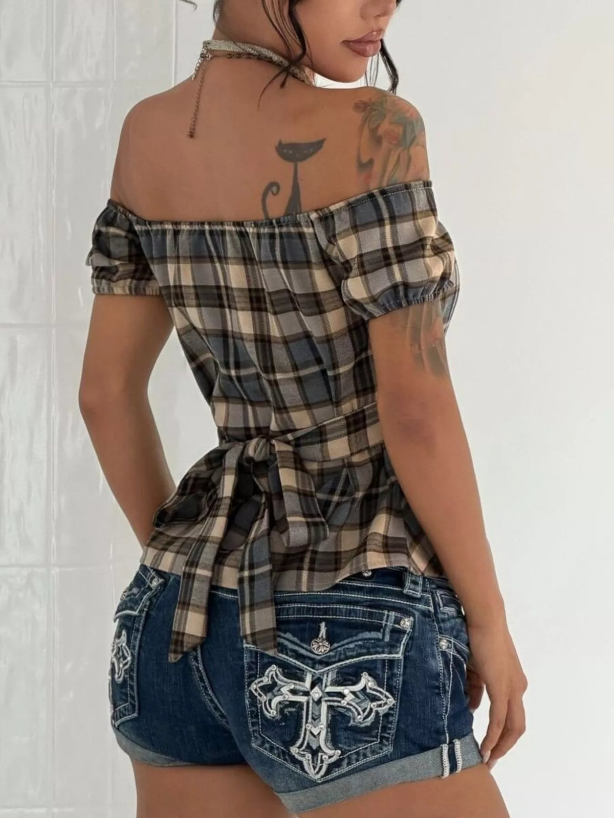 Off-shoulder plaid blouse, brown plaid back tie