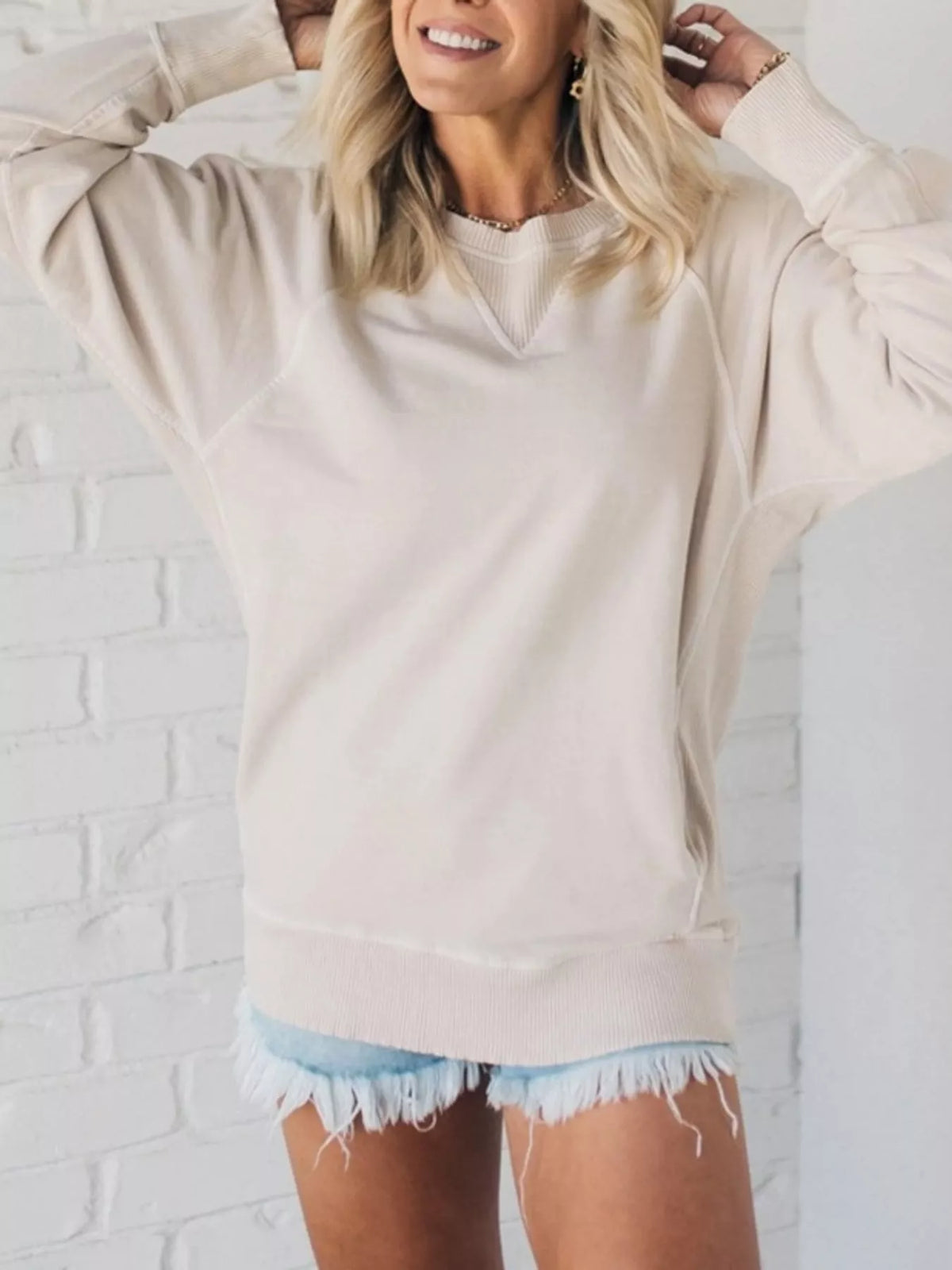 Cream crew neck raglan sleeve sweatshirt