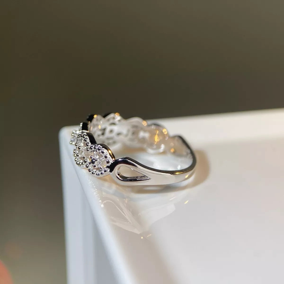 Trendsi 925 Sterling Silver Zircon Band Ring -