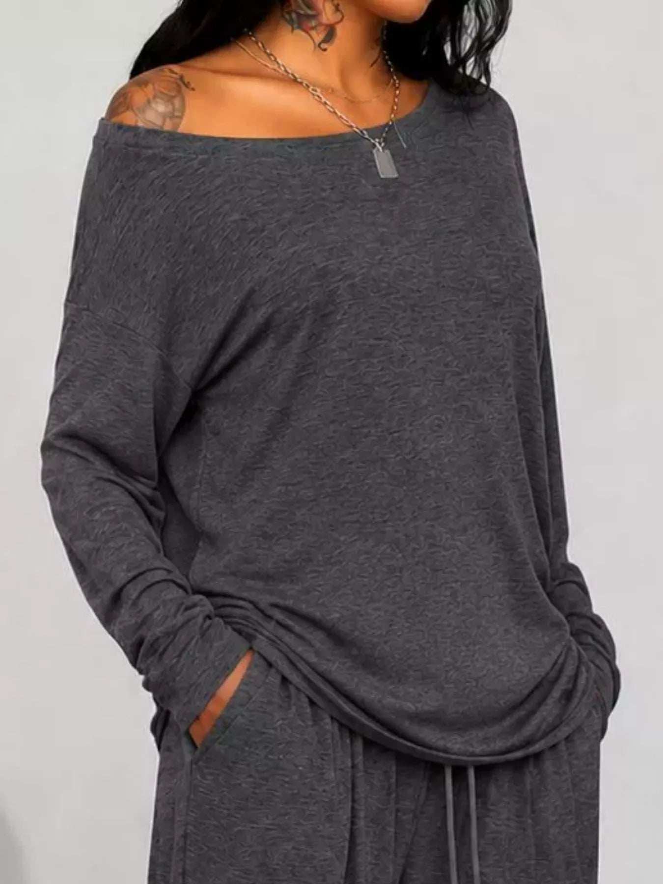 Women's clothing set – product view 8