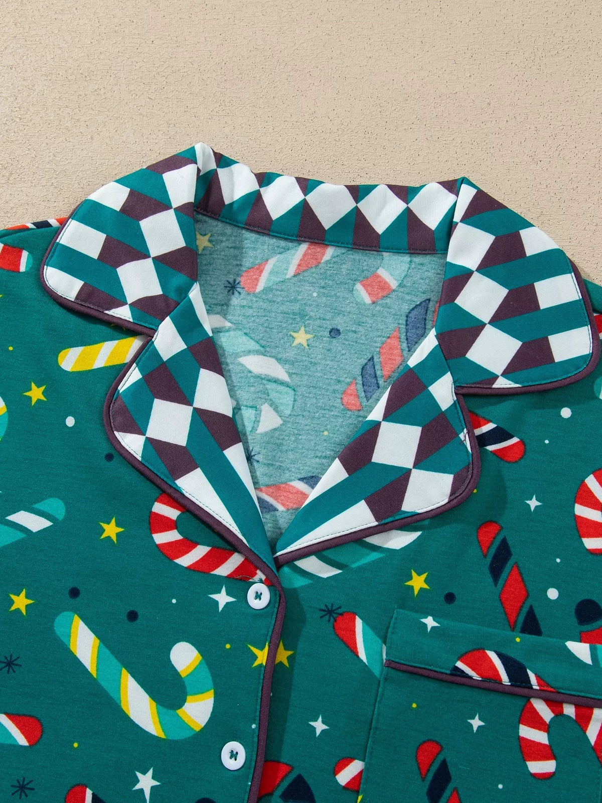 Candy-cane lounge set, geometric collar detail
