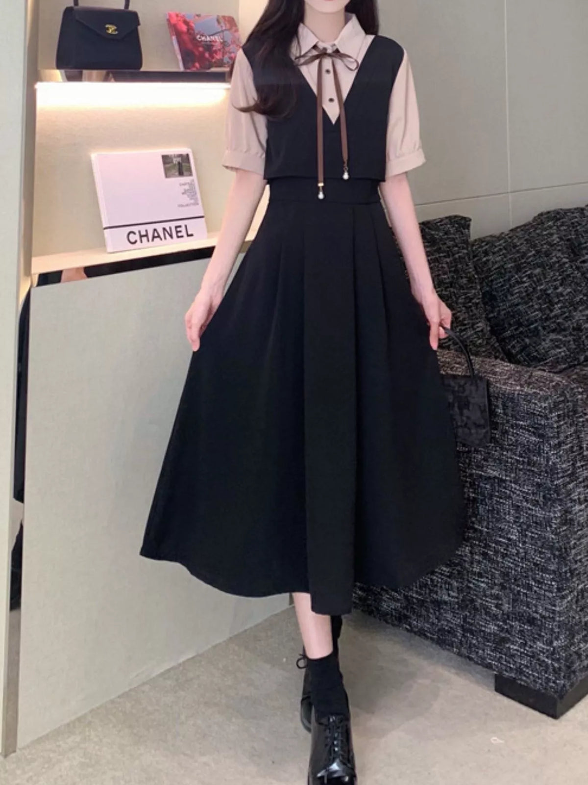 Women's Contrast Short Sleeve Pleated Midi Dress in black — front view