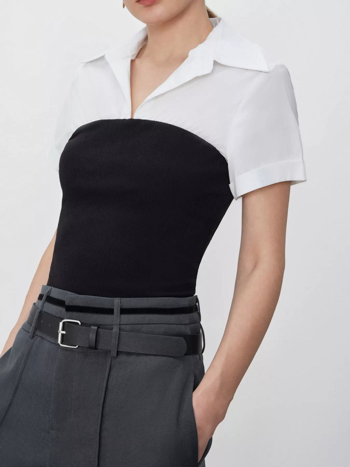 Color-Block Short Sleeve Blouse in black and white