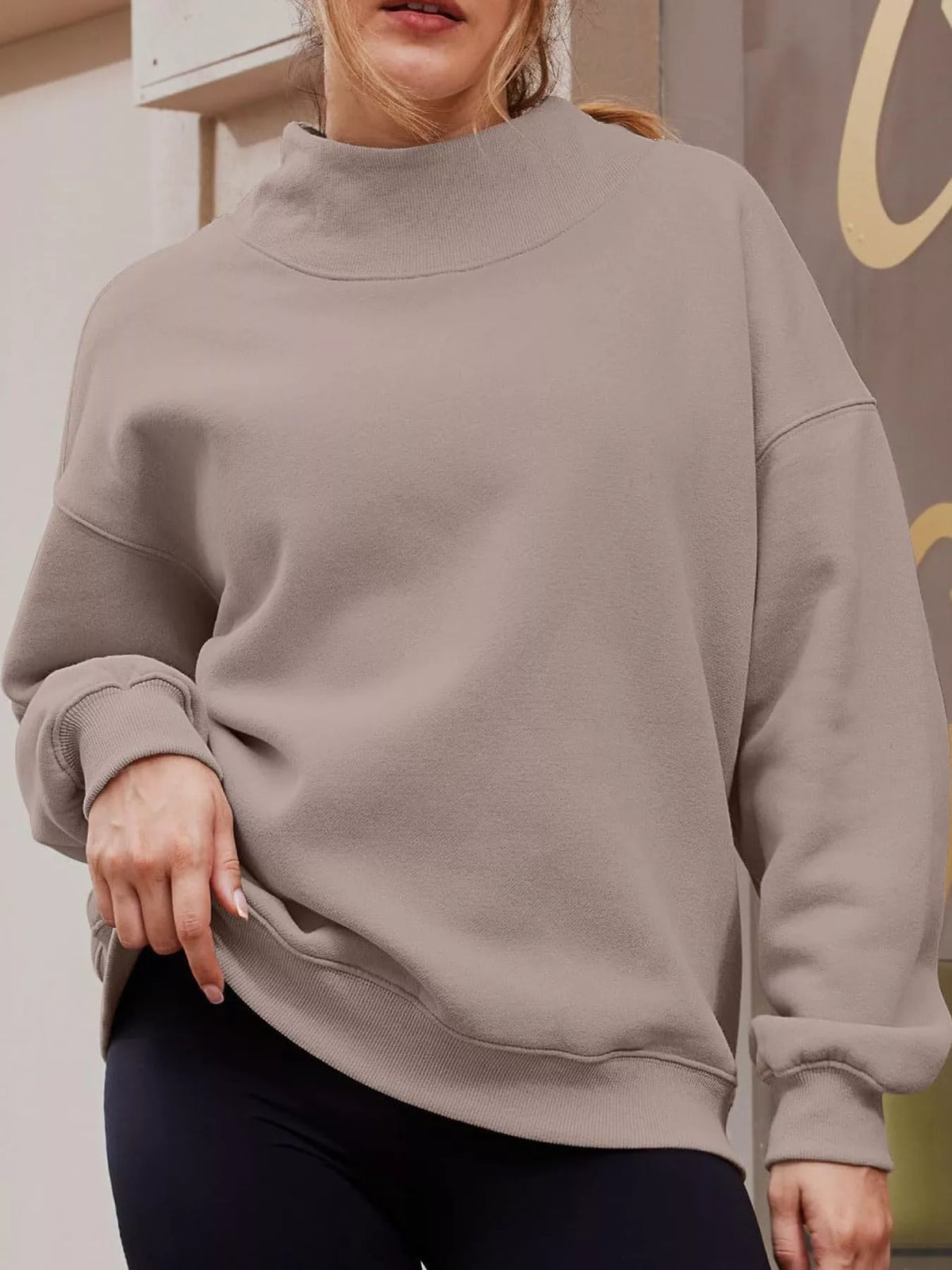 Oversized sweatshirt, taupe front