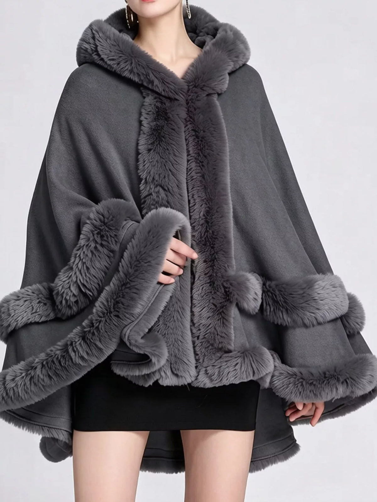 Faux-fur-trim cape, gray front