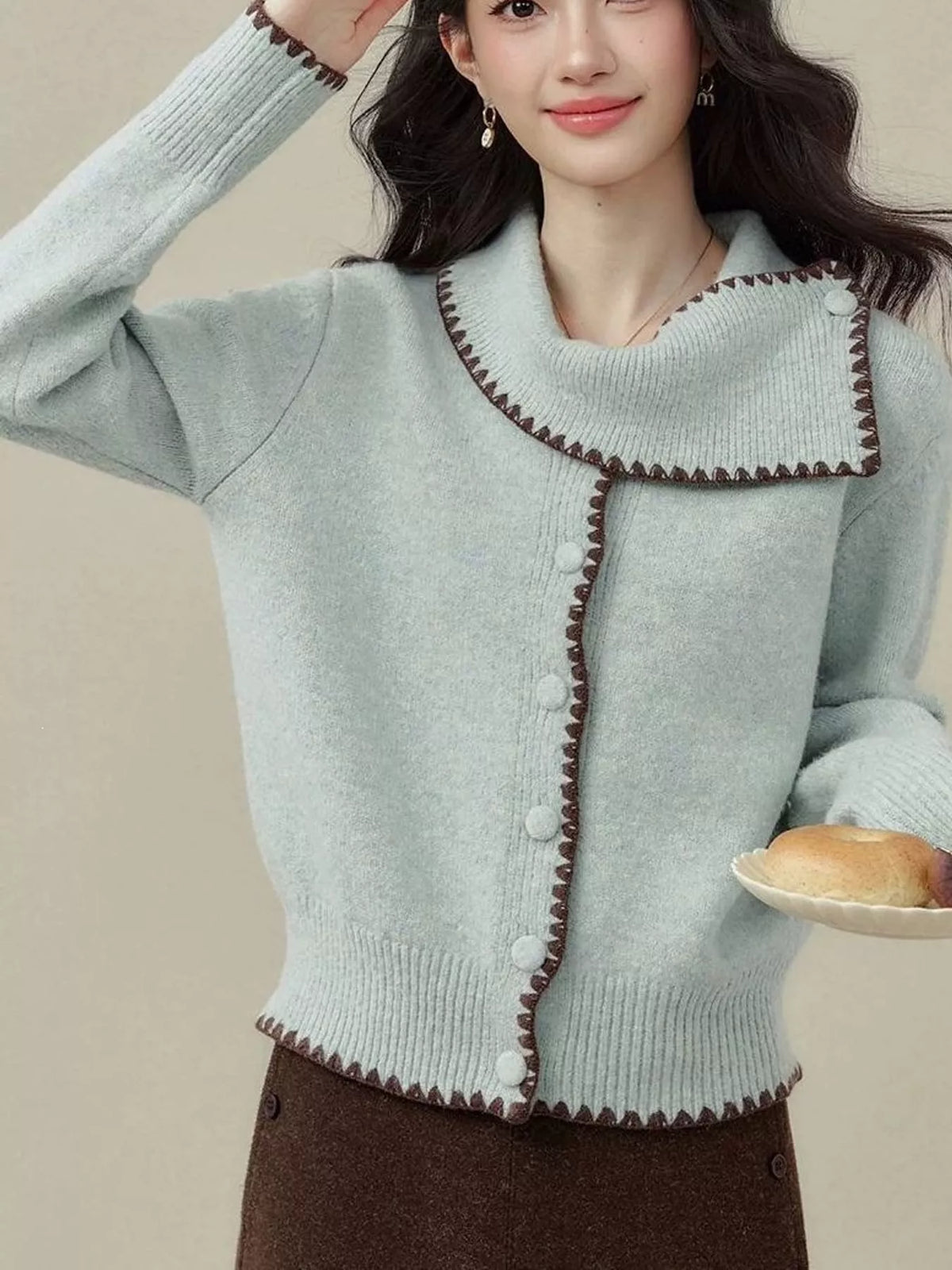 Contrast-Trimmed Scarf Collar Cardigan in light green