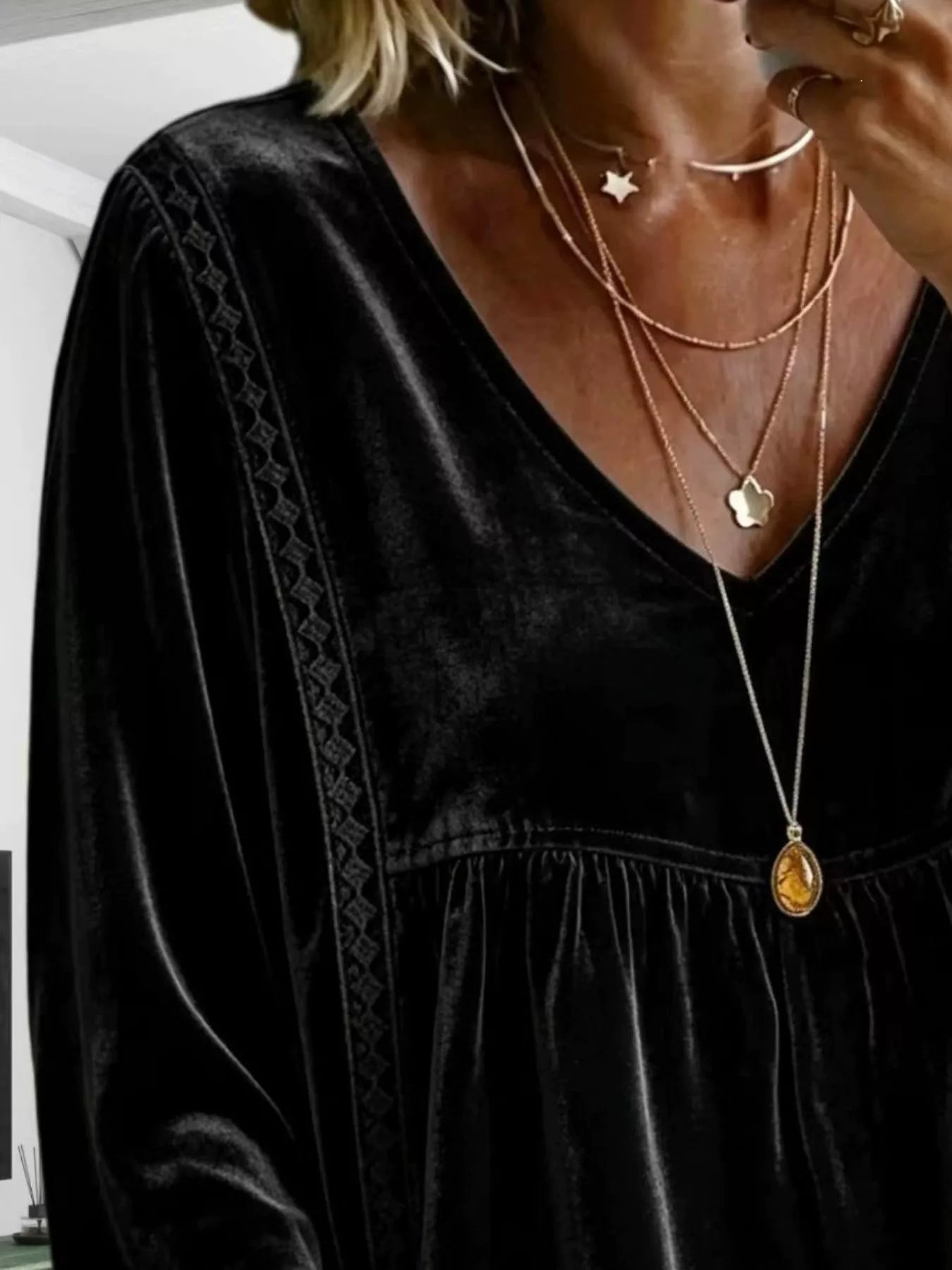 Trendsi Full Size Velvet Lace Detail V-Neck Blouse Plus Size -