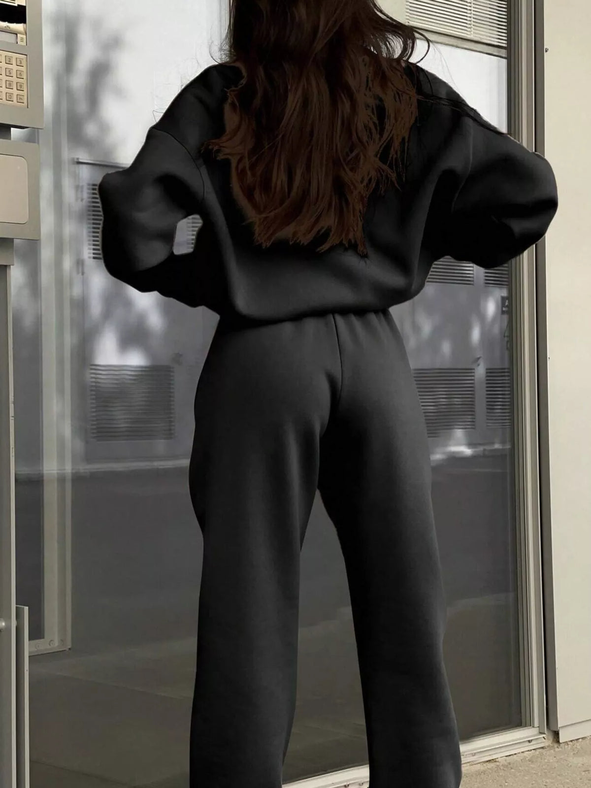 Half-zip top and pants set, black back