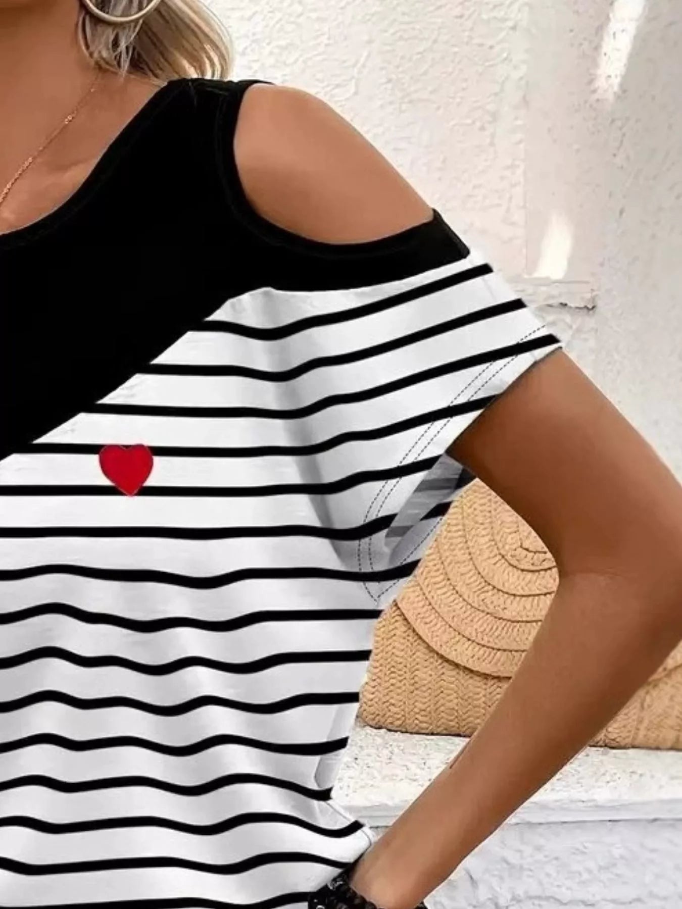 Trendsi Cold Shoulder Color Block T-Shirt -