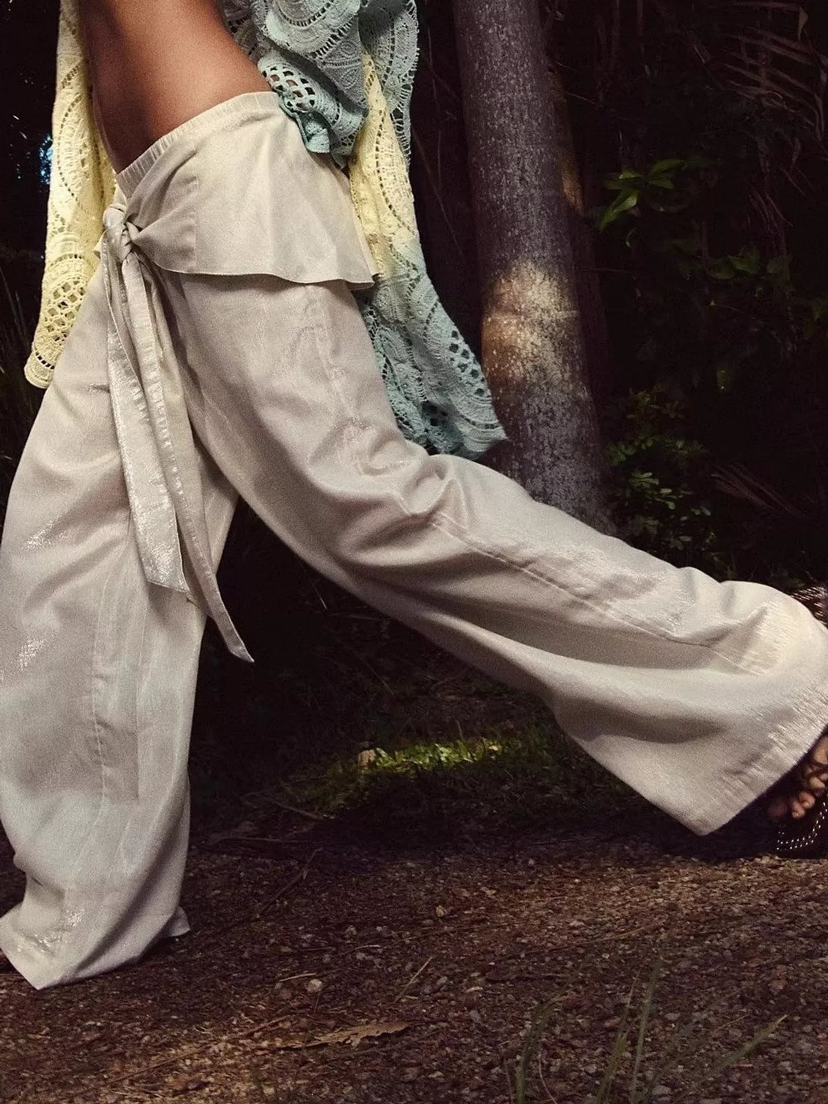 pants, side view