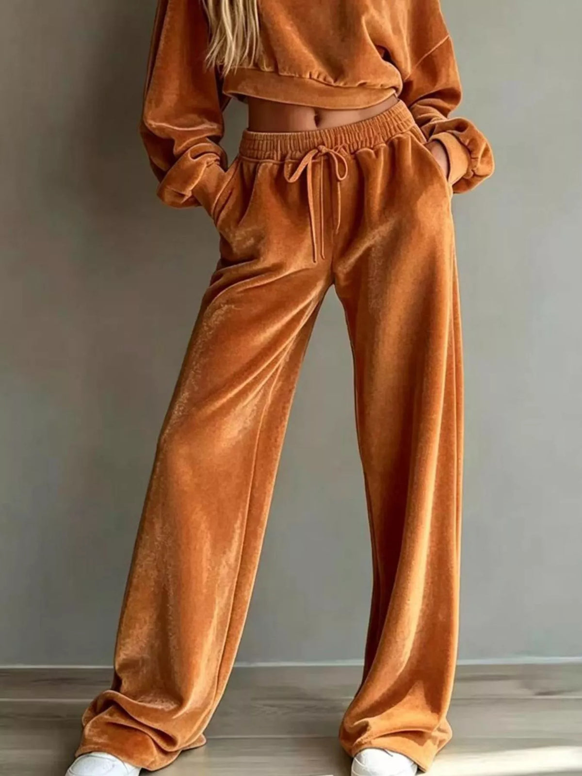 Ochre Cropped Sweatshirt & Wide-Leg Pants Set pants detail