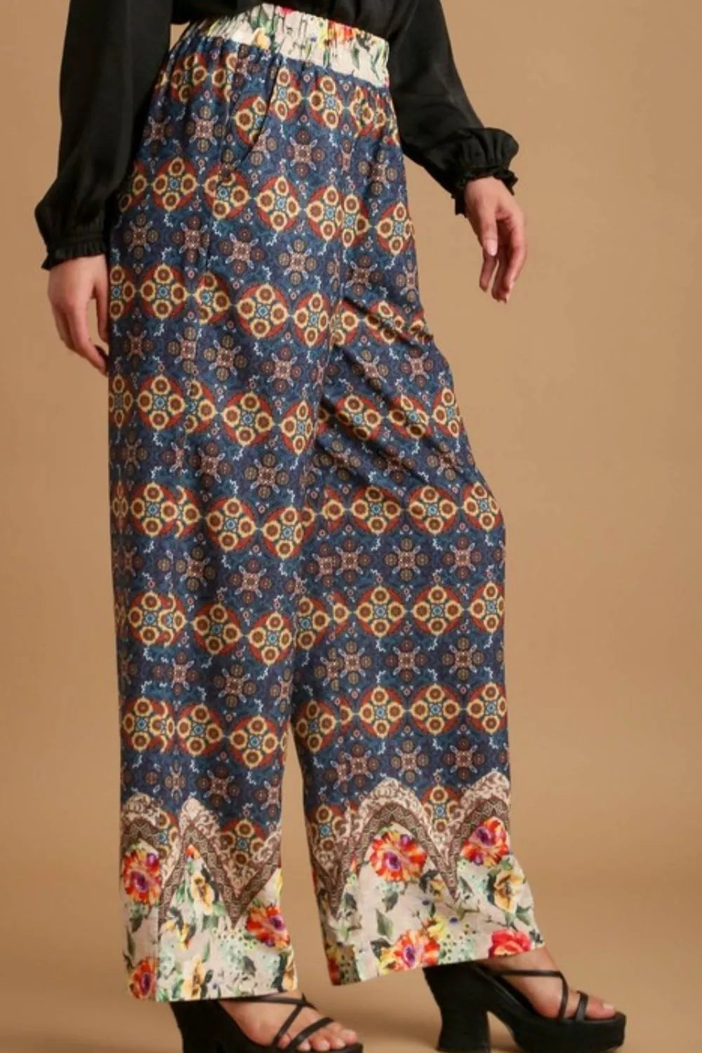 Women's pants – product view 3