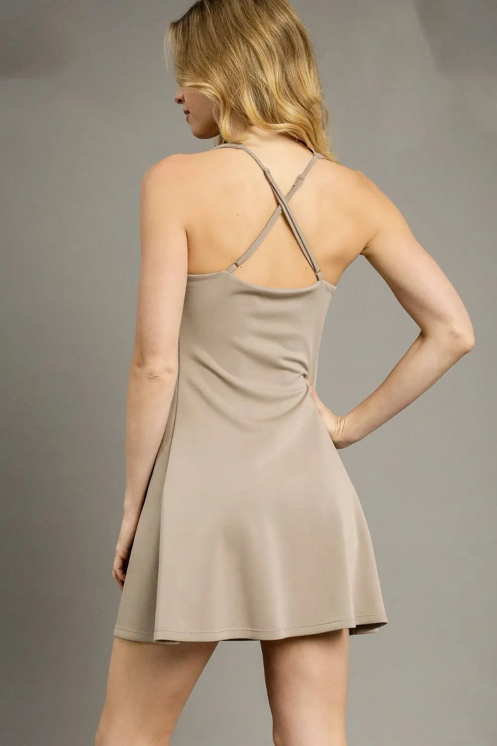 Women's apparel – product view 3