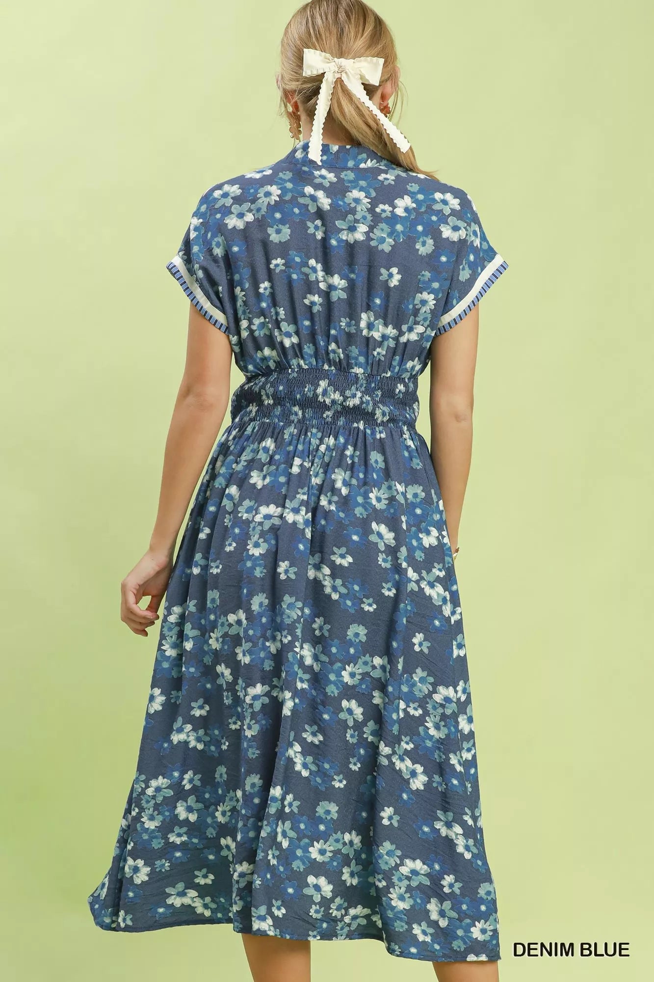Women's apparel – product view 3