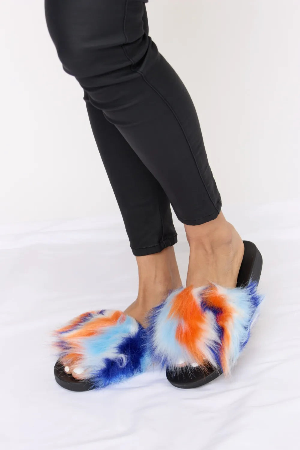 Women's Plush Open-Toe Sandals With 1-Inch Heel — product view 5