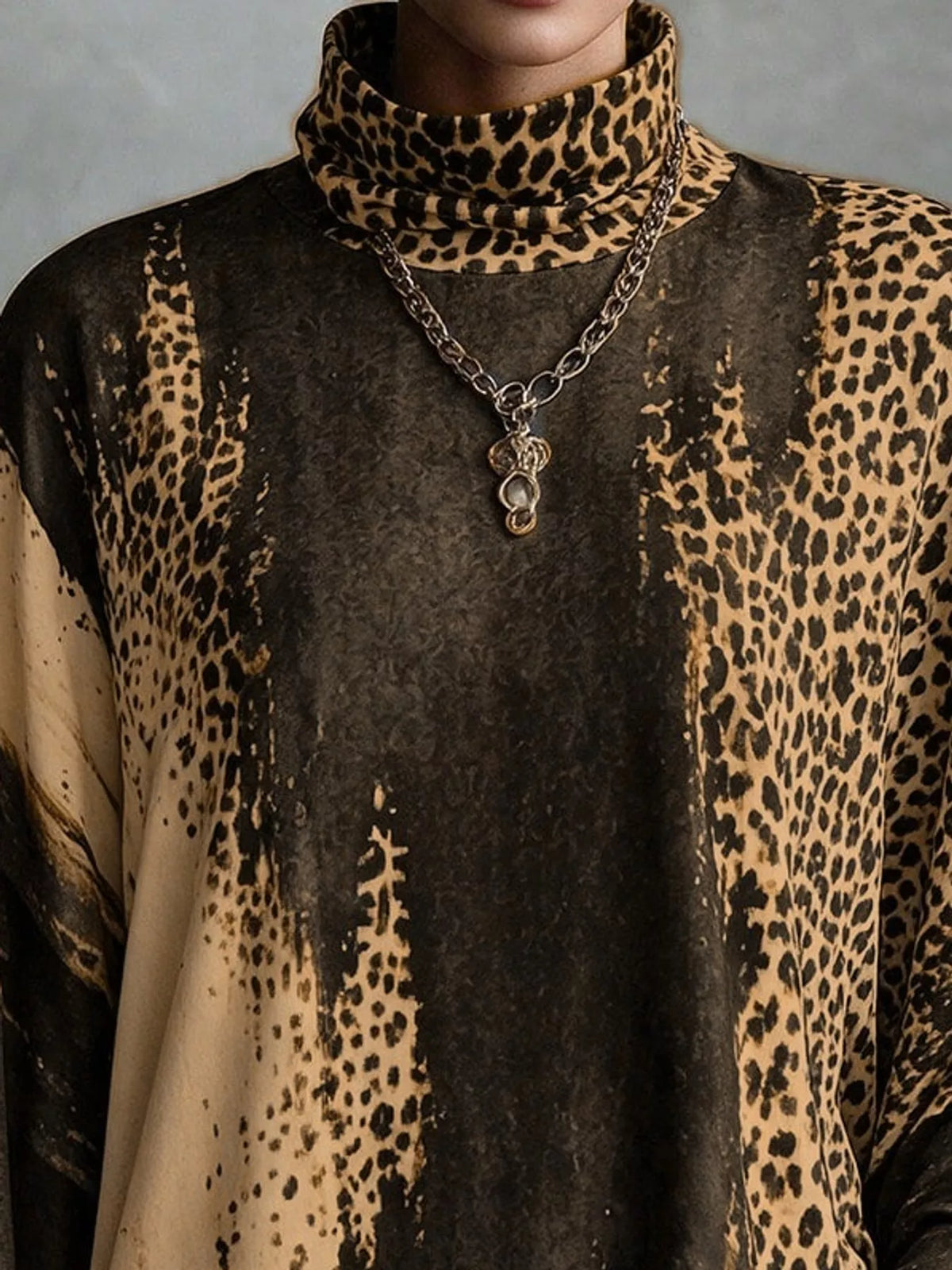 Leopard fringe dress, brown neckline detail