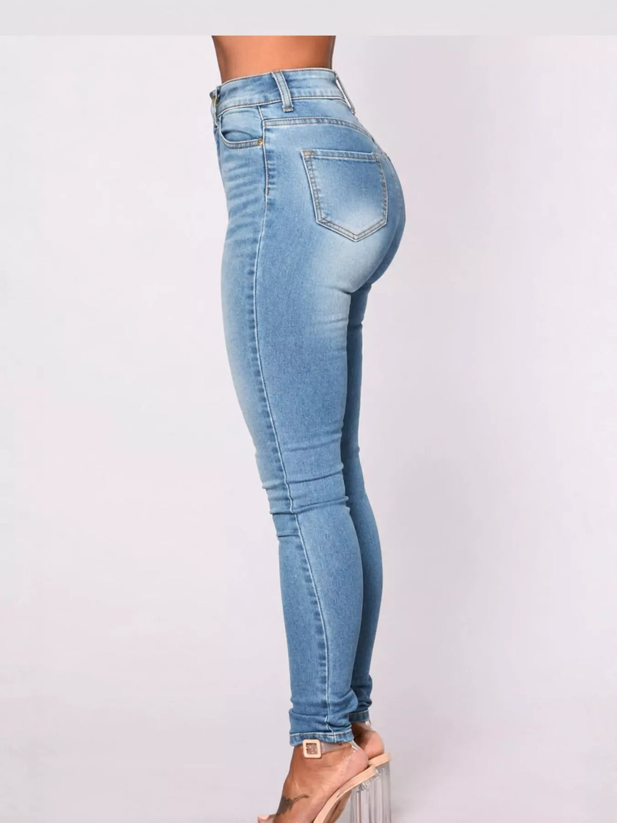 Blue high-waisted skinny jeans