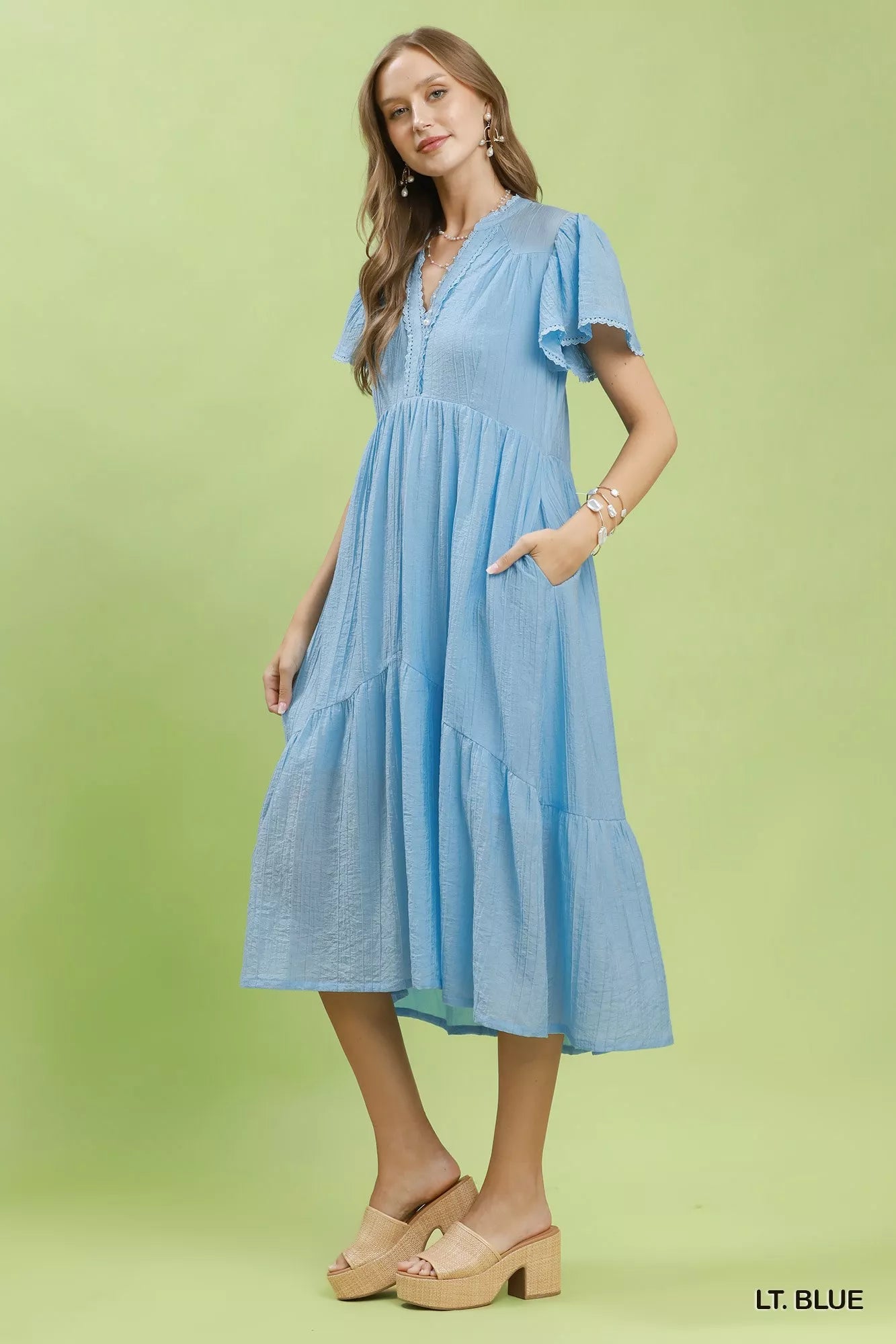 Women's apparel – product view 4