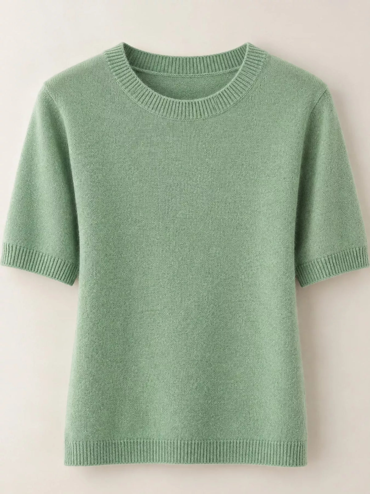 Green round neck short-sleeve sweater