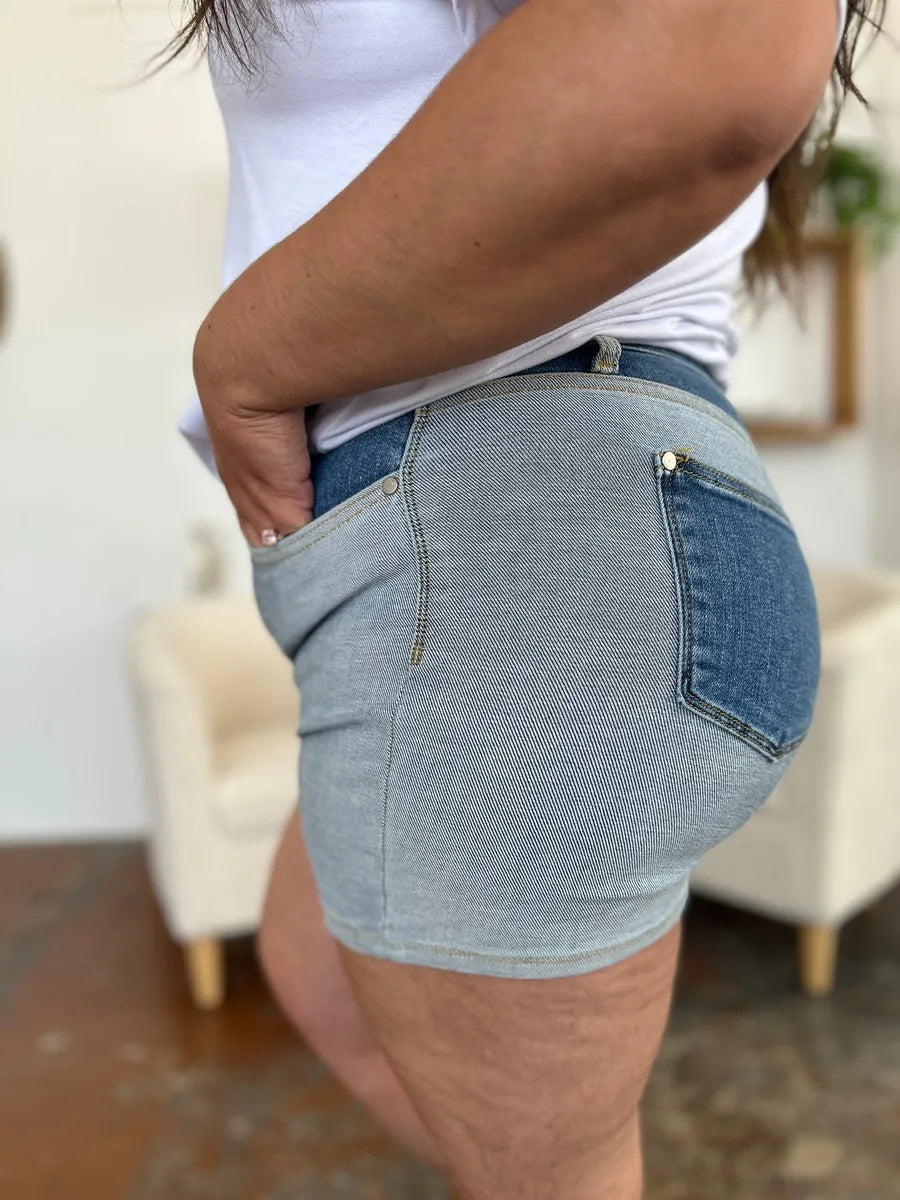 Women's shorts – product view 8