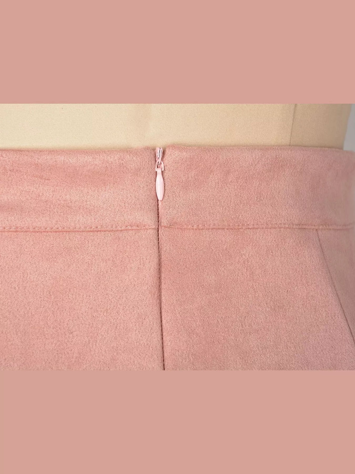 Zip-up mini skirt, pink back zipper detail