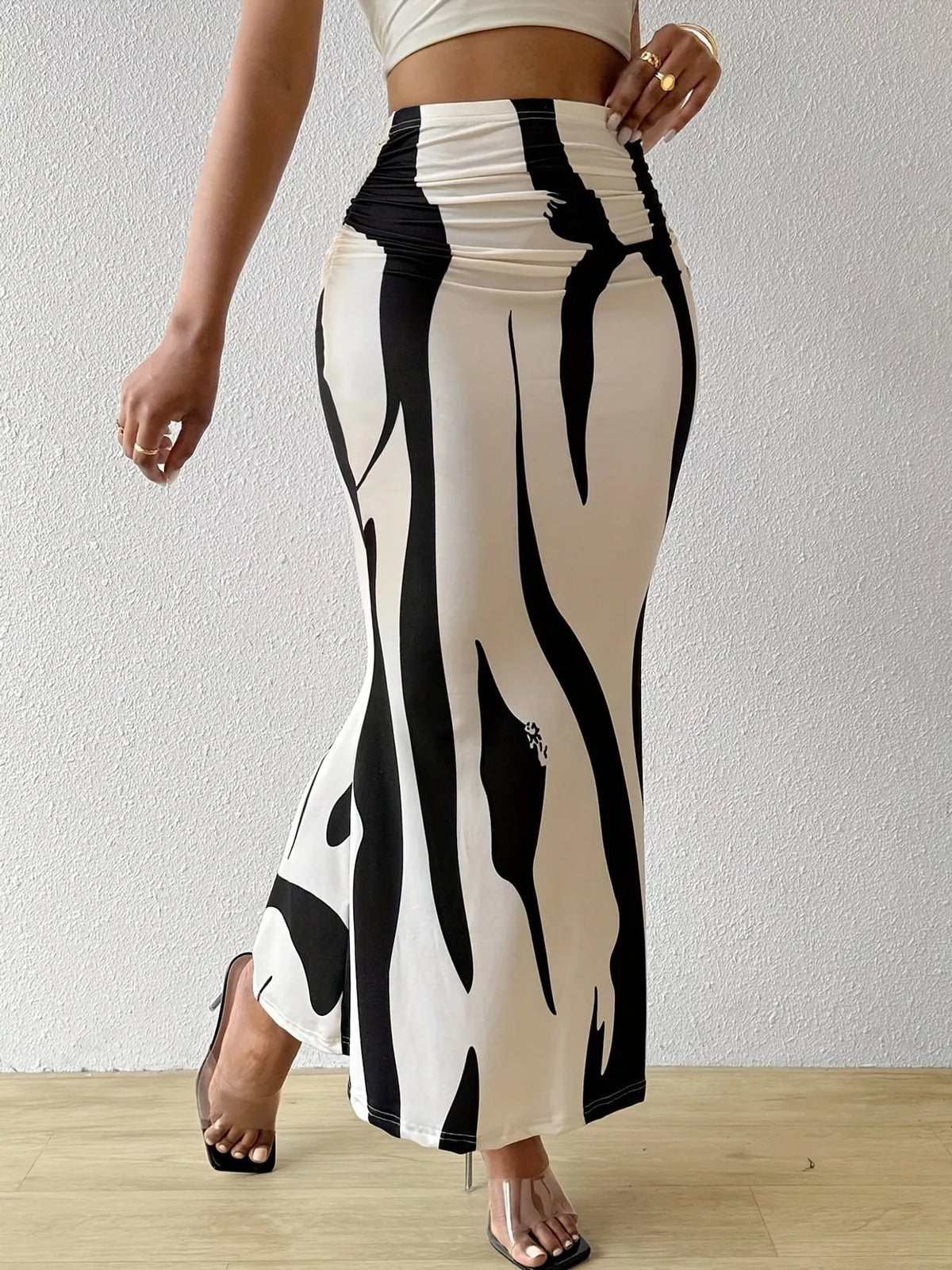 Apricot high-waisted ruched printed maxi skirt
