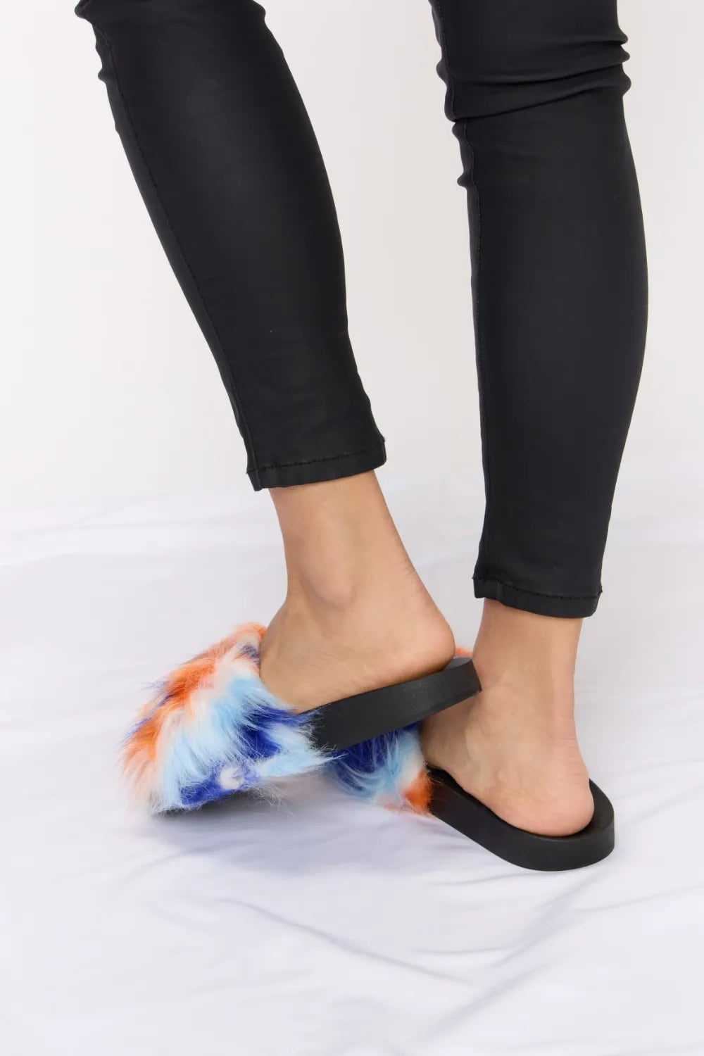 Women's Plush Open-Toe Sandals With 1-Inch Heel — product view 7