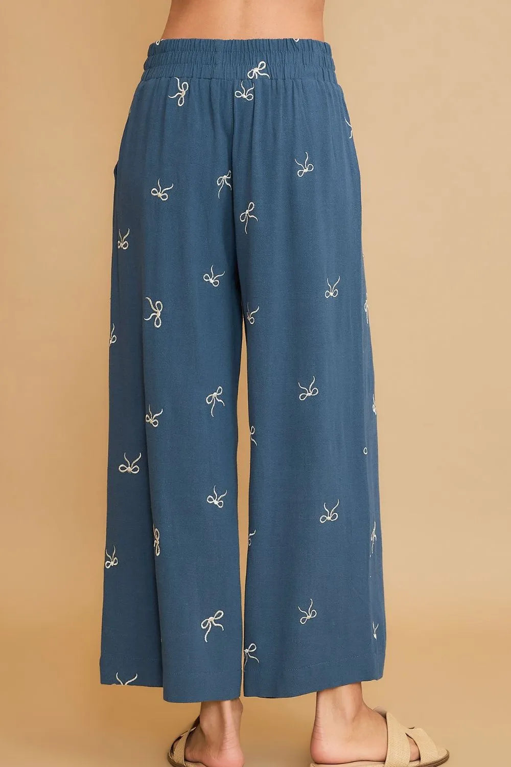 Women's pants – product view 3