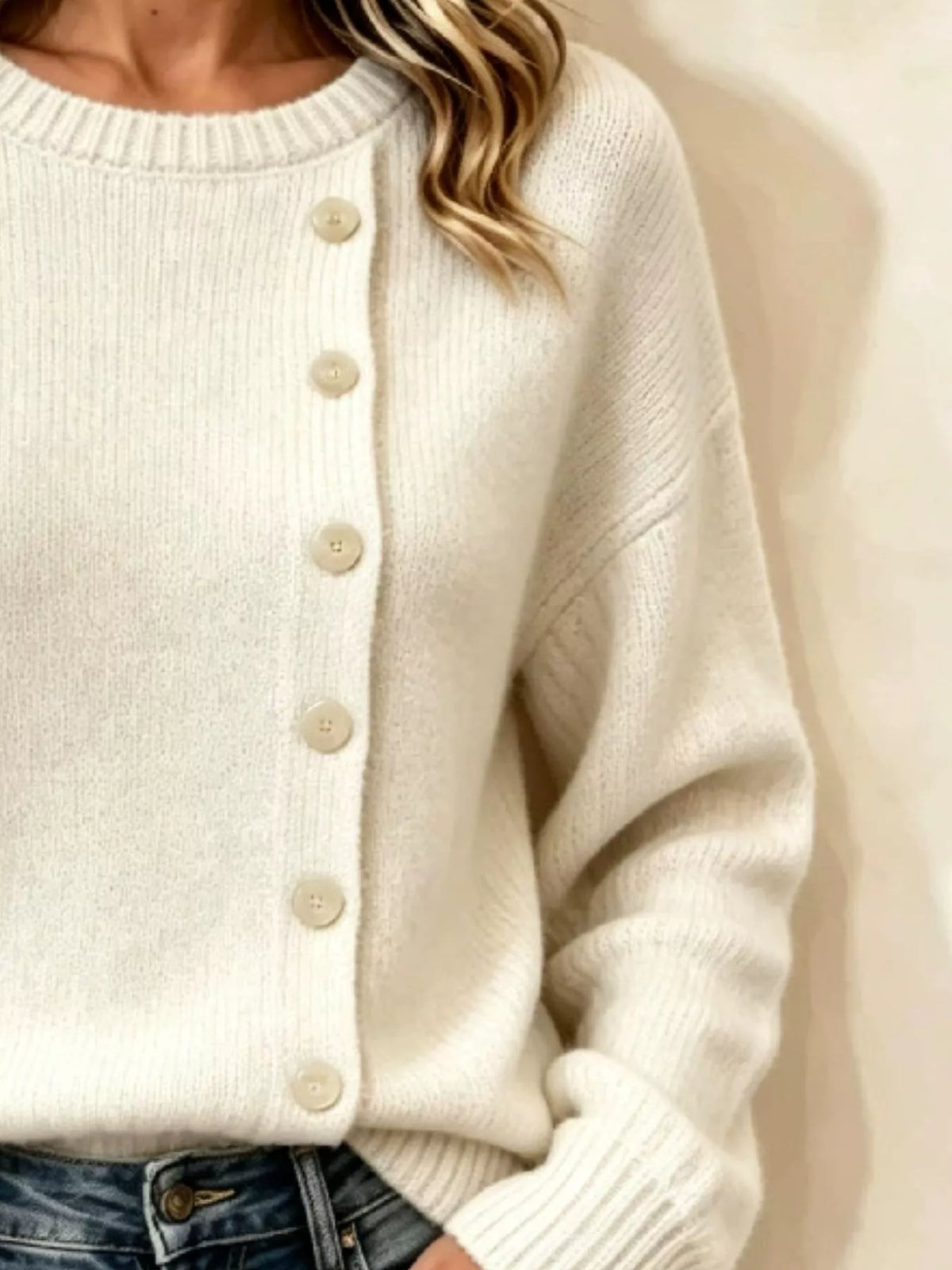 Decorative-button sweater, cream decorative button detail