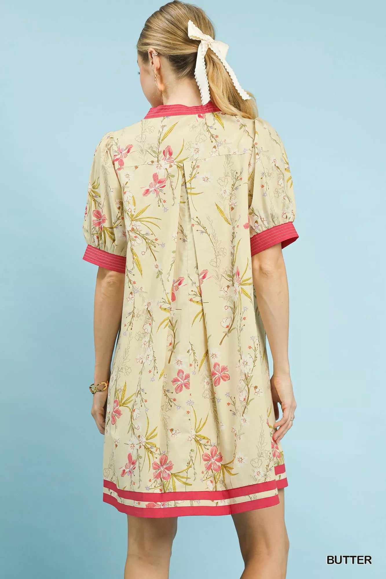 Women's apparel – product view 5
