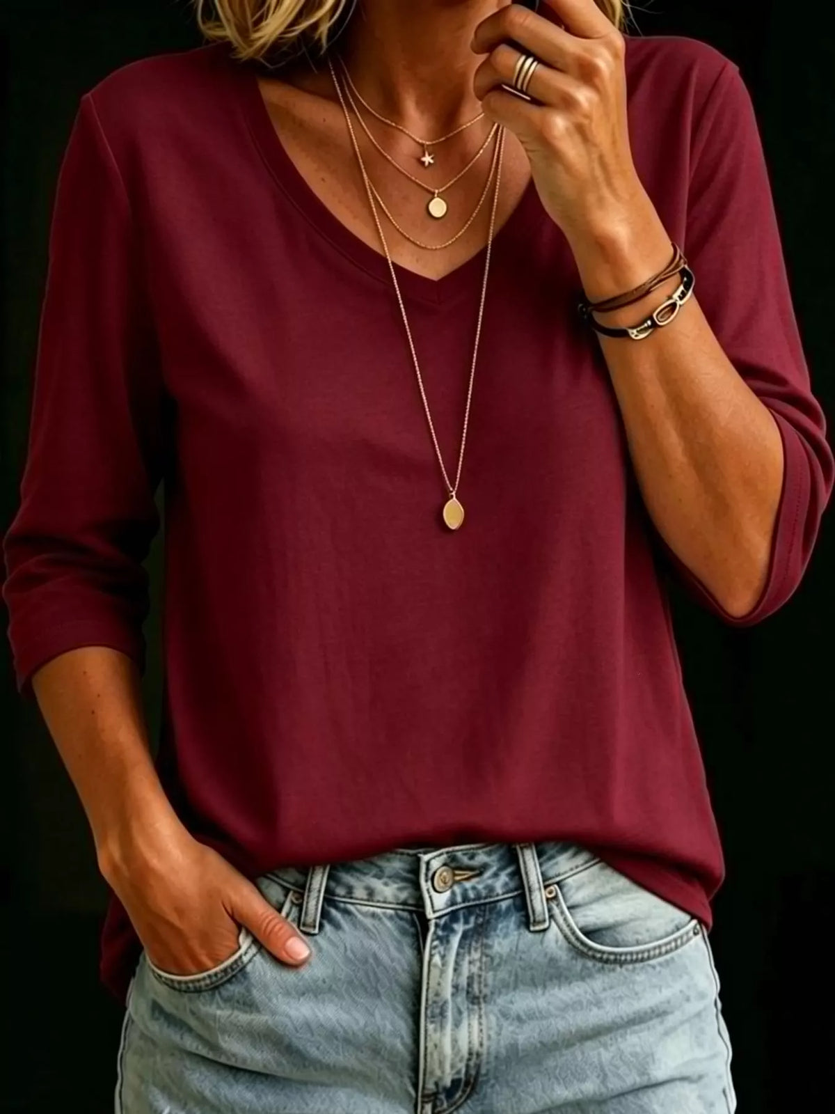 Burgundy V-neck half sleeve T-shirt