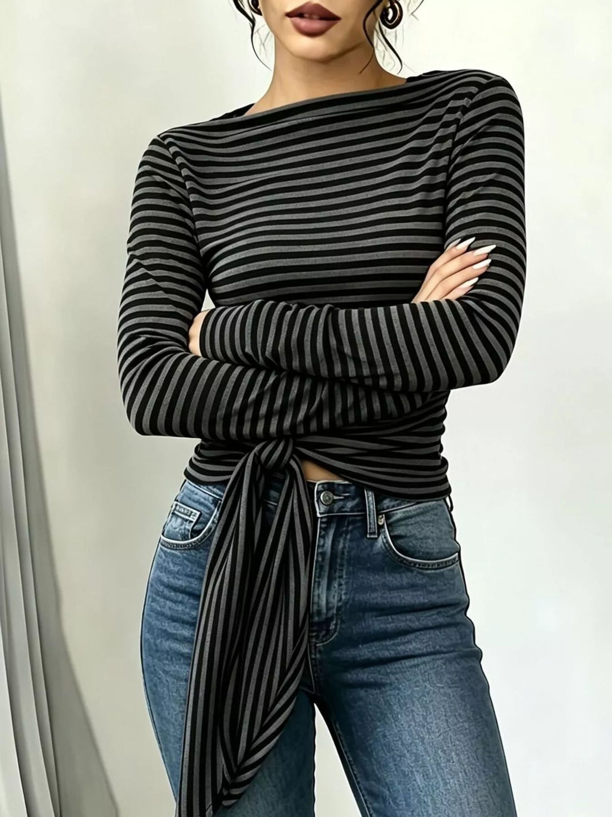 Long sleeve striped T-shirt with front tie