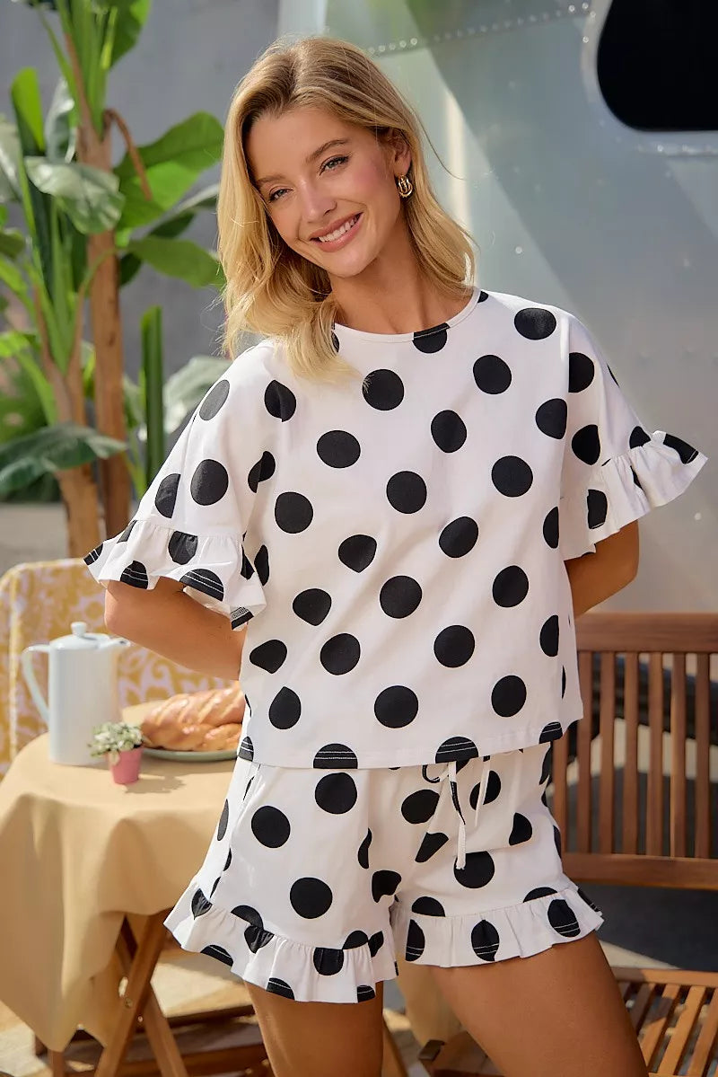 Women's clothing set – product view 1