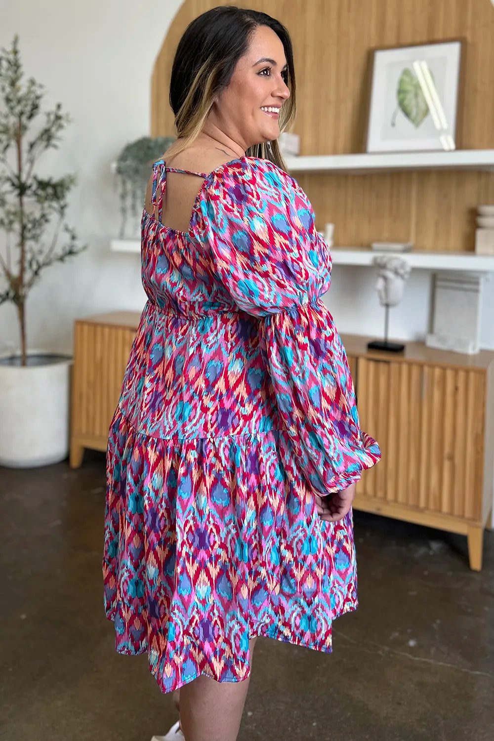 Women's apparel – product view 9