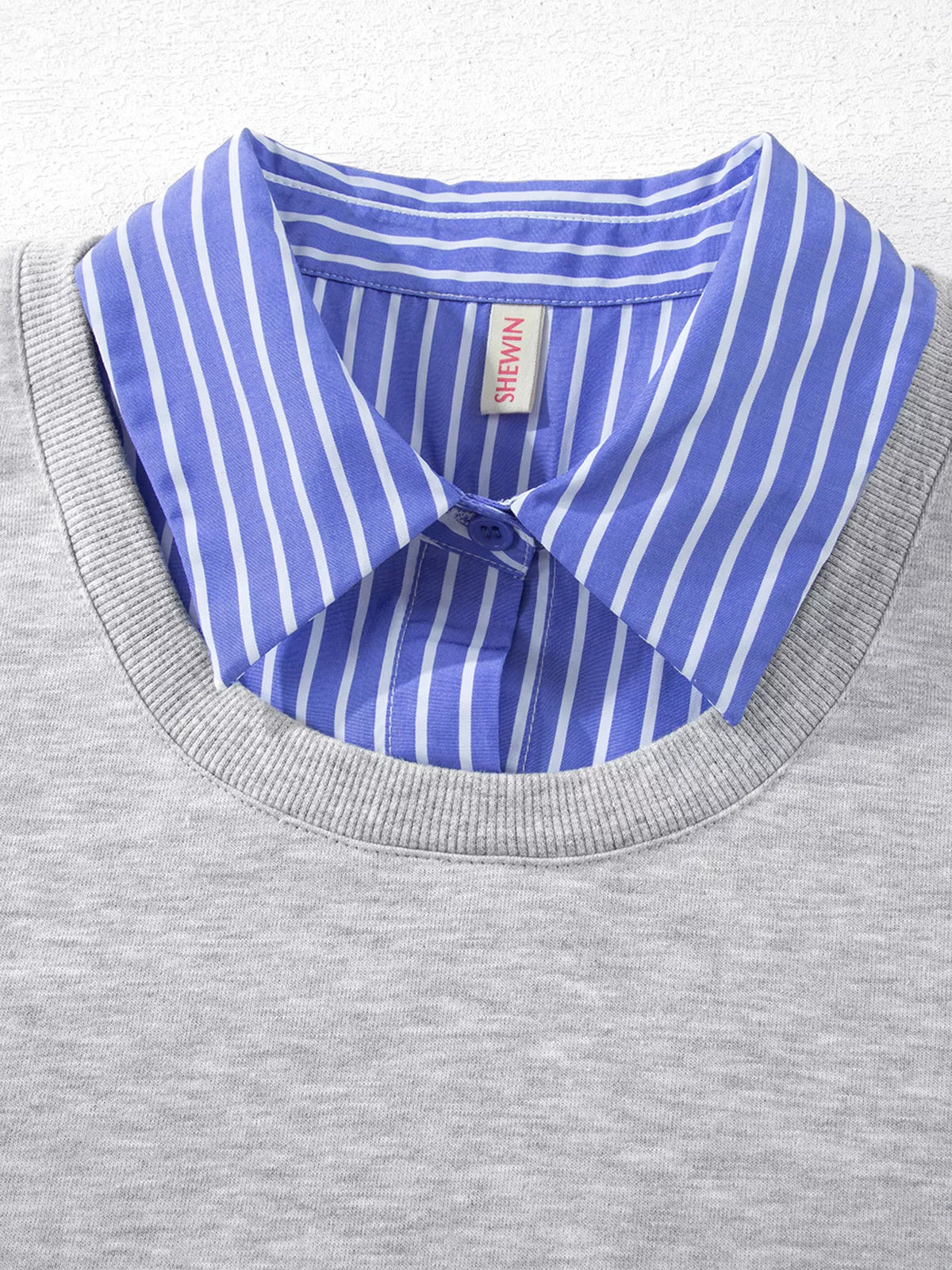 Striped-collar sweatshirt, striped collar close up