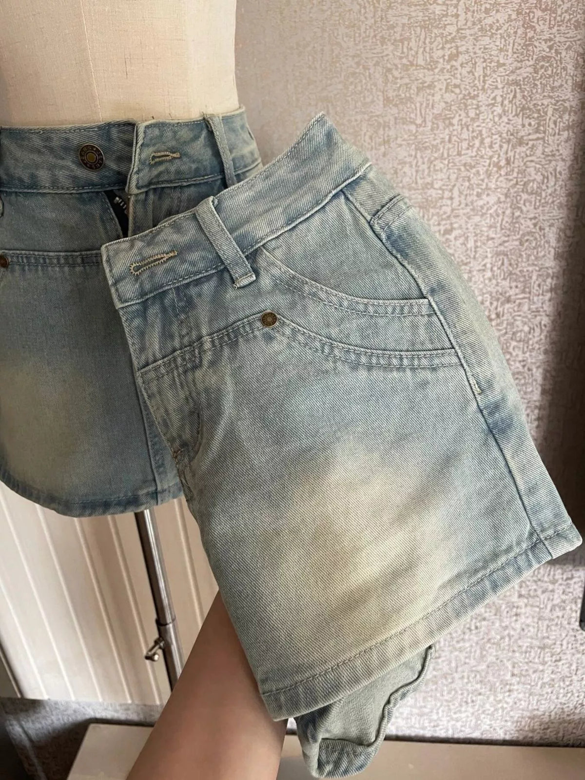 Denim shorts, blue front pocket detail
