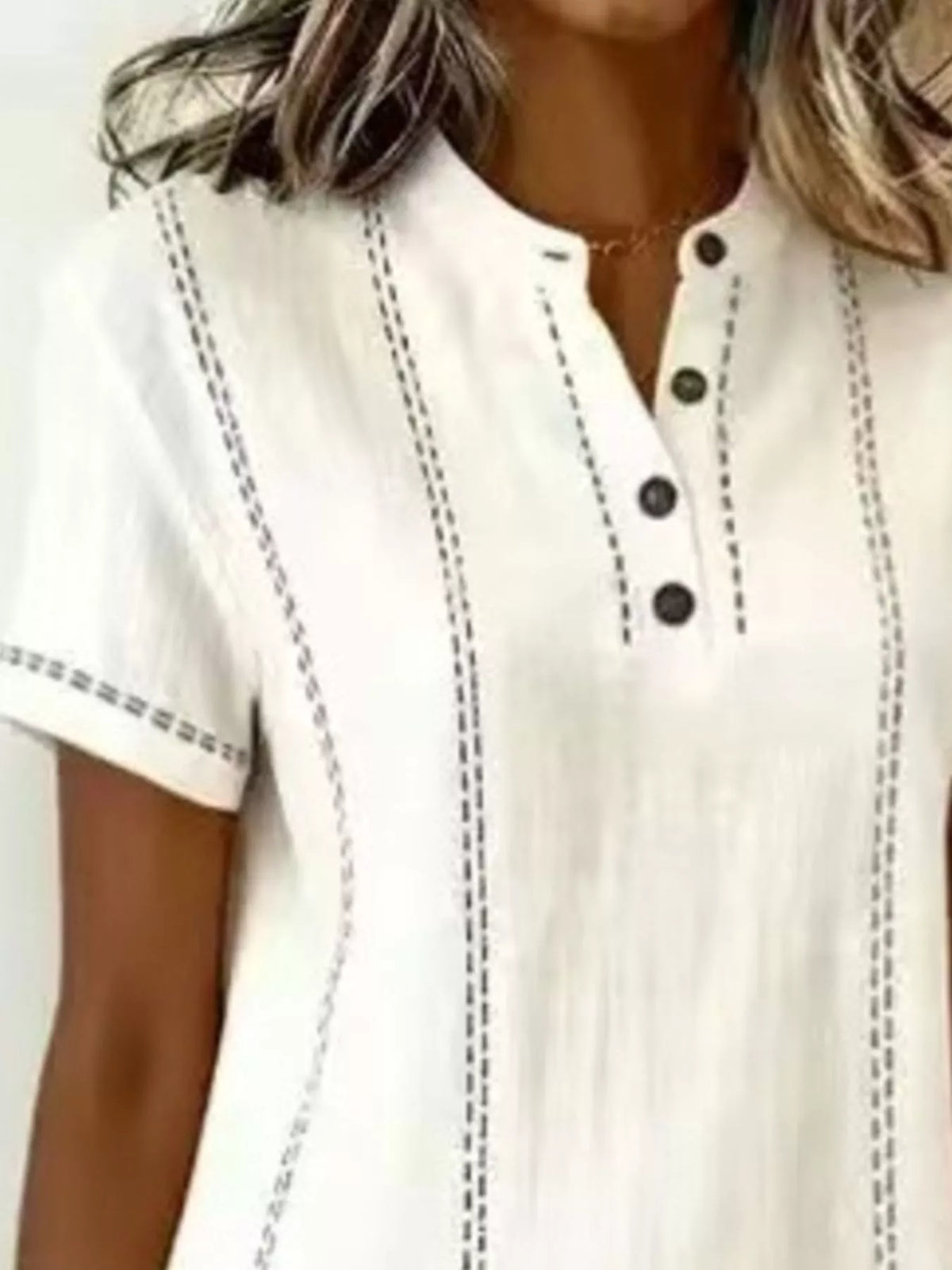 Button-detail short sleeve shift dress