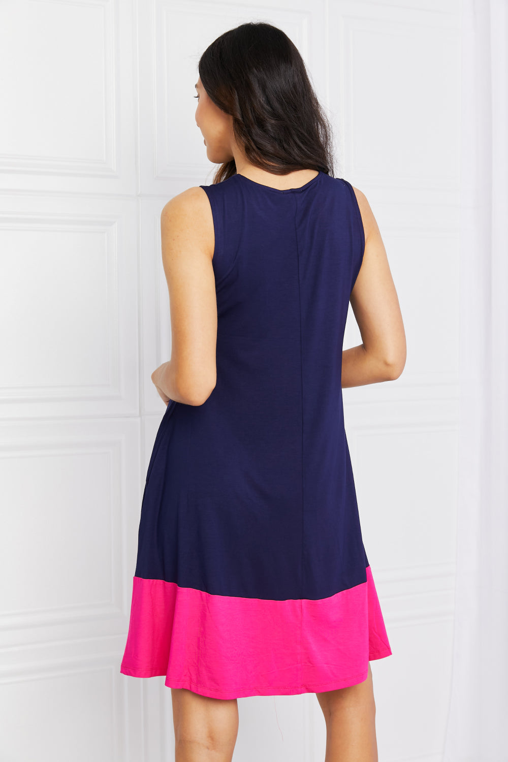 Women's apparel – product view 8