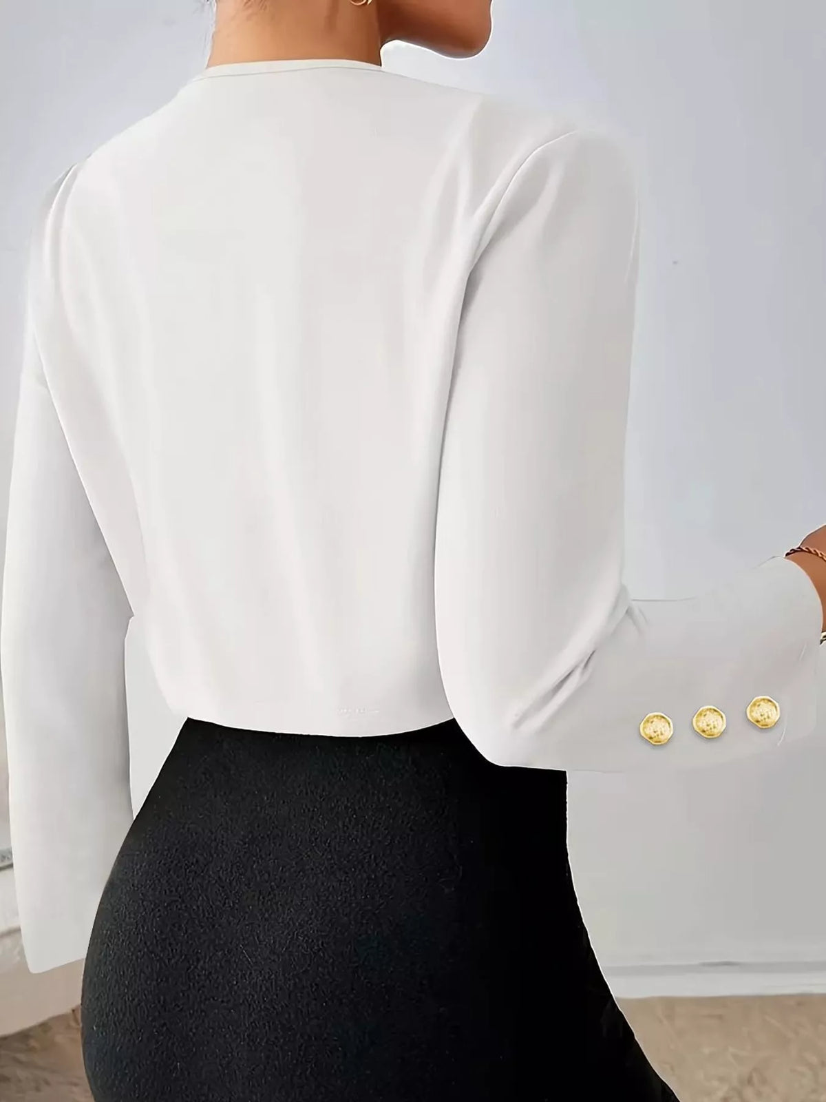 Round neck long sleeve blazer, back view
