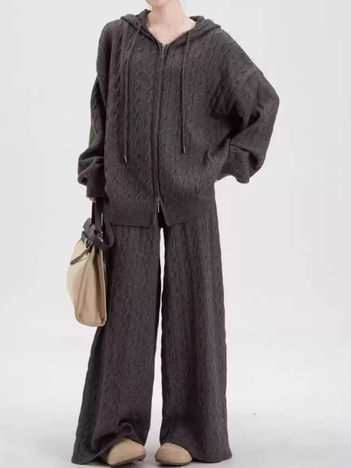 Cable-knit cardigan and pants set, gray front