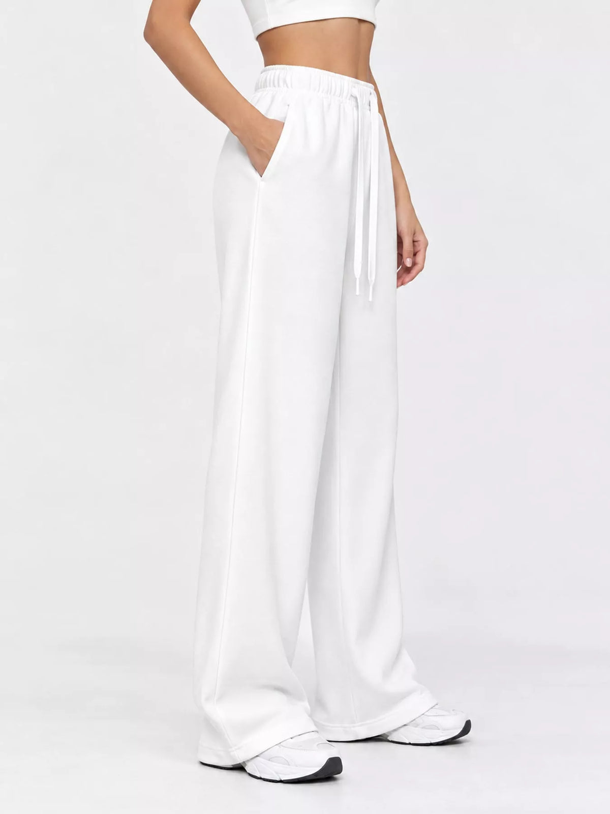 White wide-leg pants with drawstring