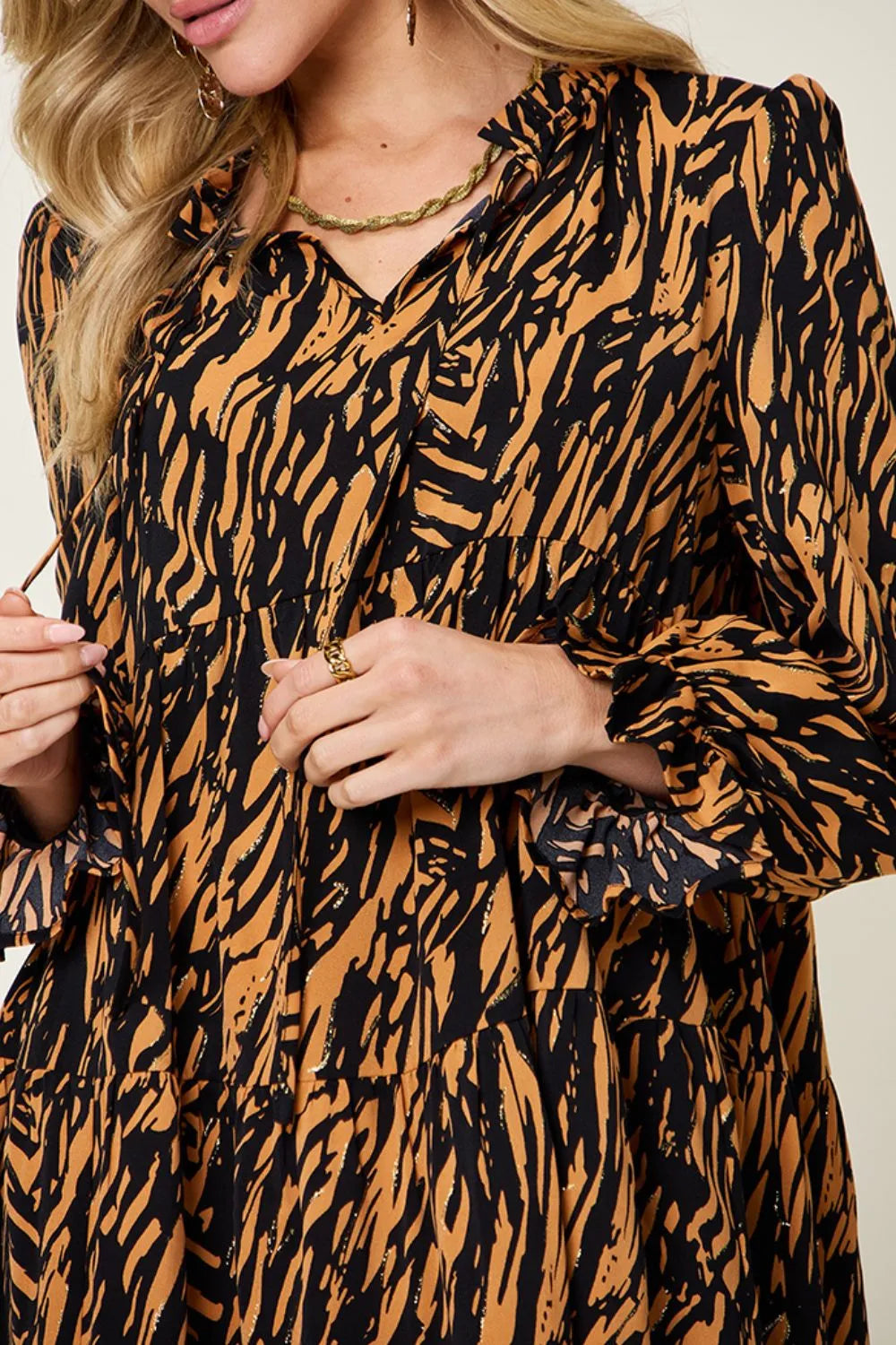 Women's apparel – product view 6
