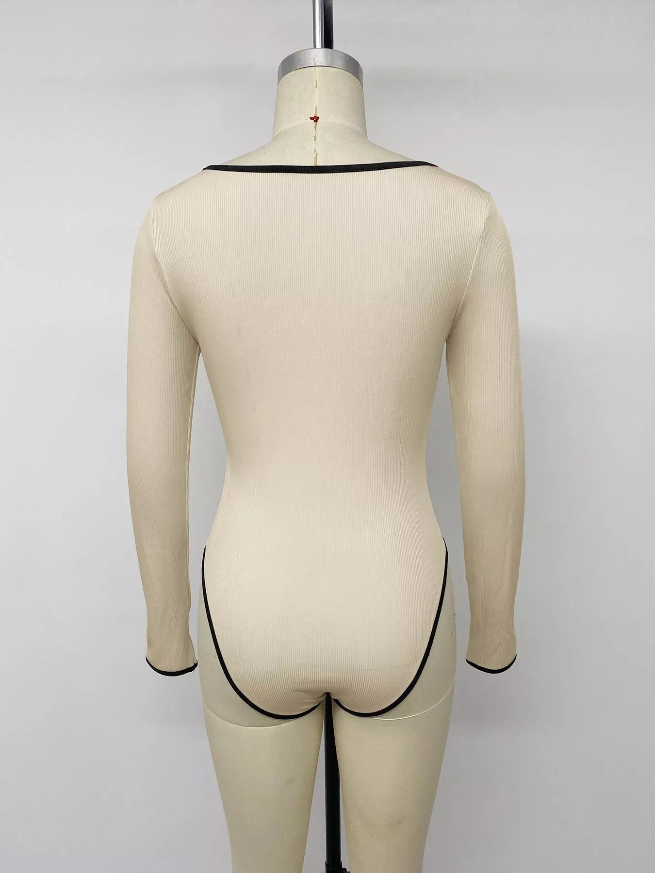 Trendsi Ribbed Sweetheart Neckline Contrast Trim Long Sleeve Bodysuit -