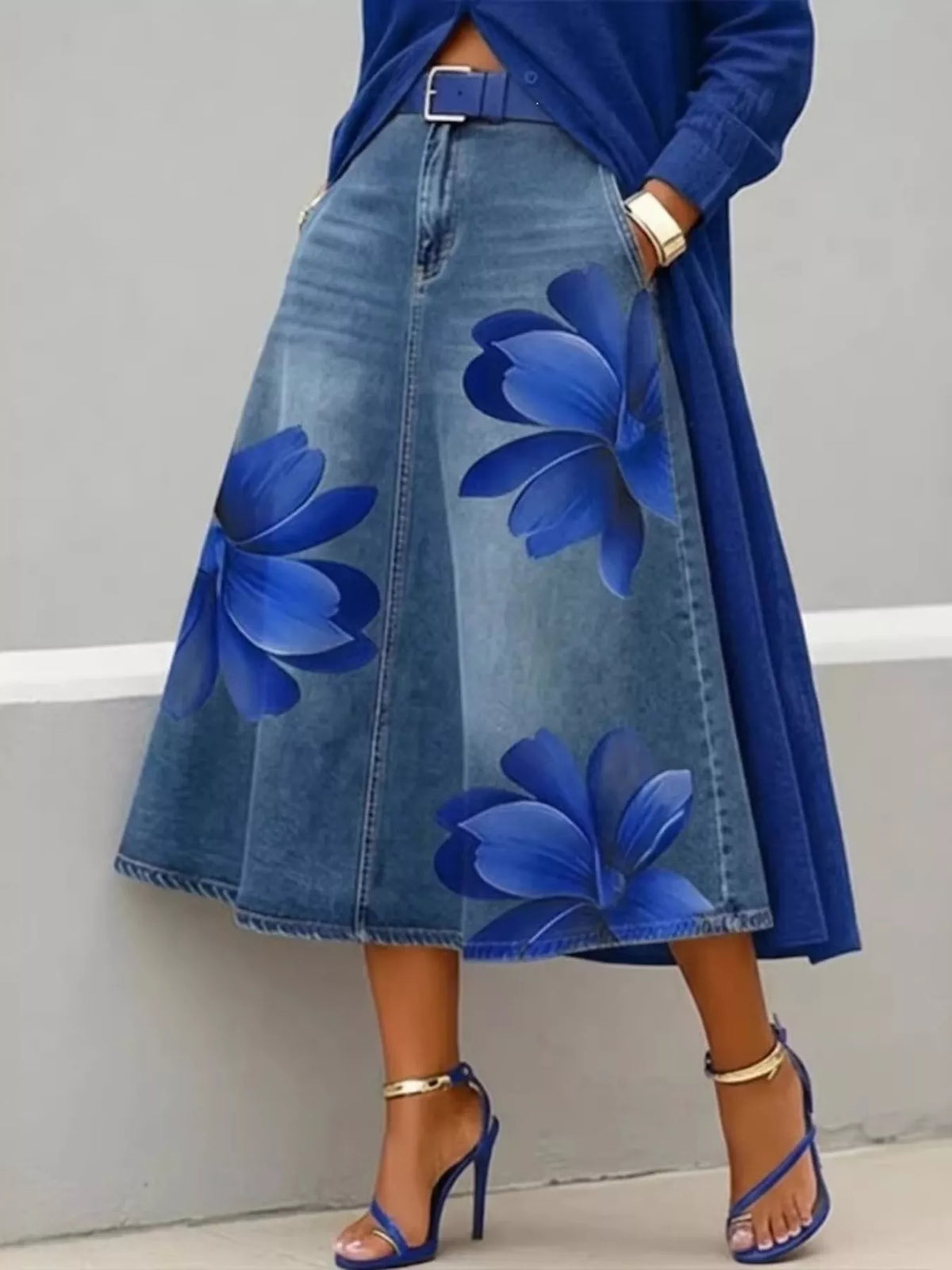 Blue floral floral print a-line midi skirt — front view